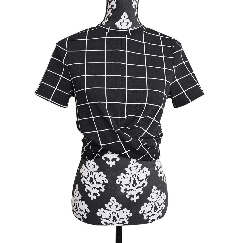 Women's Black and White Plaid Shein Short Sleeve Wrap Top - M